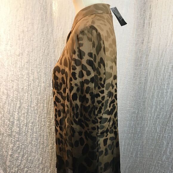 Lane Bryant NWT Animal Print Button Down Blouse Size 14/16 - Picture 2 of 10